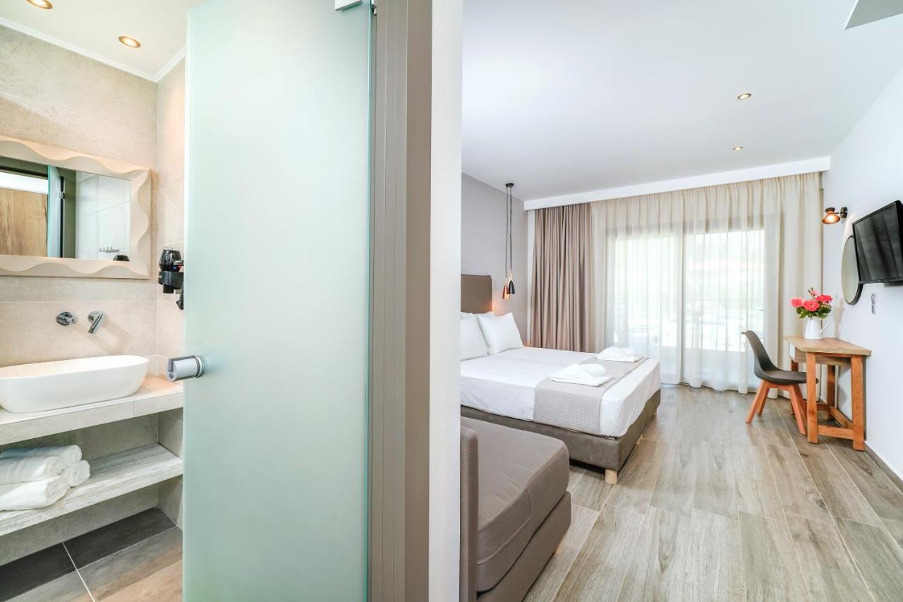 Aquamarine Luxury Hotel